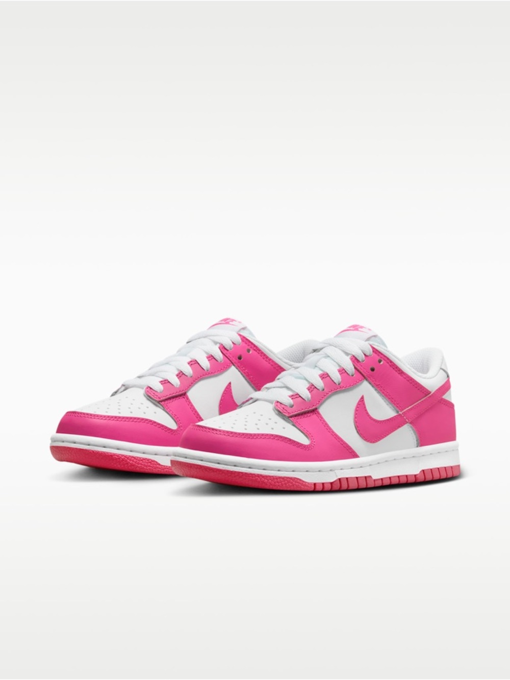 NIKE DUNK LOW SNEAKER big kids Sneakers size 5 Y